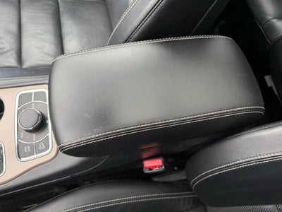 2017 Jeep Grand Cherokee Limited w/ Panoramic Sunroof + Trailer Tow Package