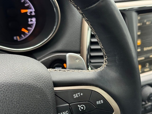 2017 Jeep Grand Cherokee Limited w/ Panoramic Sunroof + Trailer Tow Package