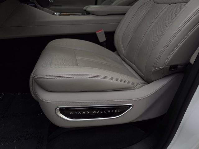 2023 Jeep Grand Wagoneer Base
