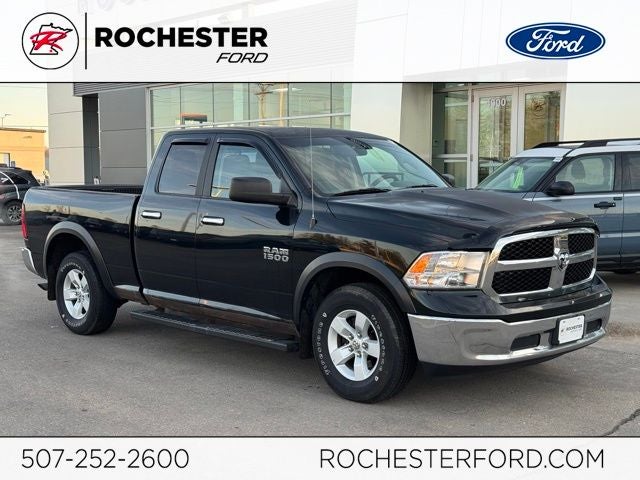 2017 RAM 1500 SLT