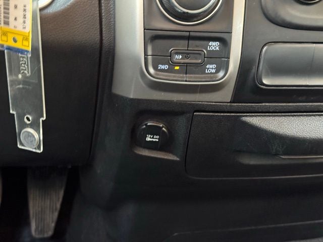 2017 RAM 1500 SLT