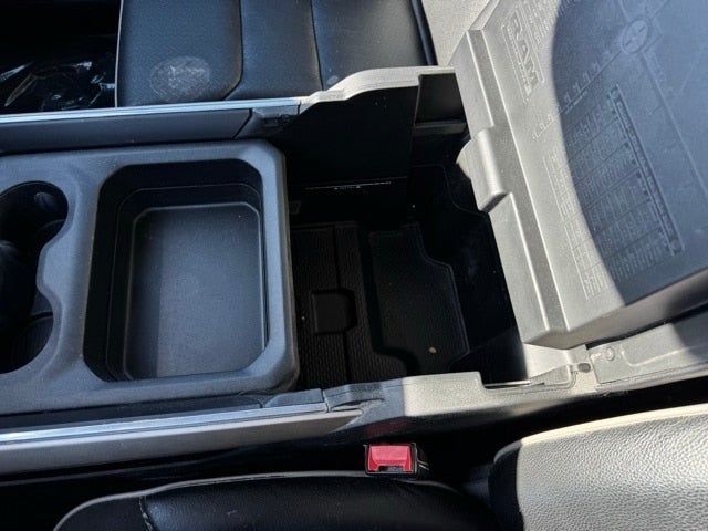 2022 RAM 1500 Laramie w/ Blindspot Detection + Heated Steering Wheel