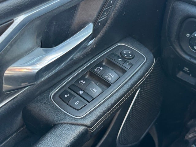 2022 RAM 1500 Laramie w/ Blindspot Detection + Heated Steering Wheel