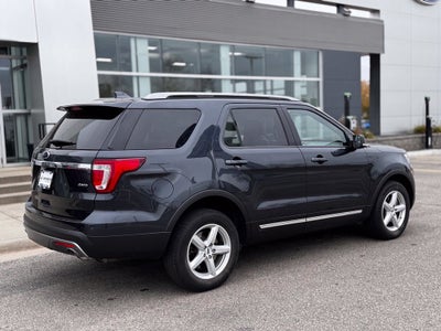 2017 Ford Explorer XLT w/Heated Steering Wheel + Tow Pkg