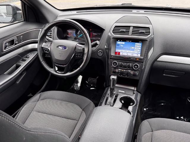 2017 Ford Explorer XLT w/Heated Steering Wheel + Tow Pkg