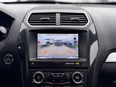 2017 Ford Explorer XLT w/Heated Steering Wheel + Tow Pkg