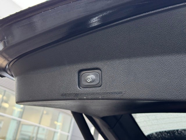 2018 Ford Explorer Limited w/ Heated Steering Wheel + Front 180 Camera