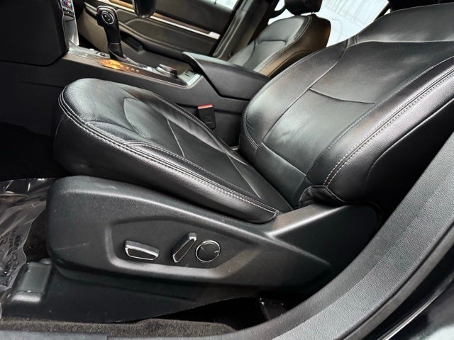 2018 Ford Explorer Limited w/ Heated Steering Wheel + Front 180 Camera