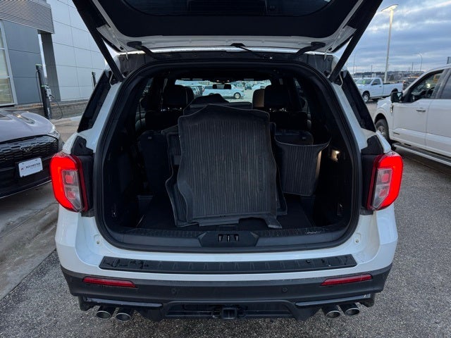2022 Ford Explorer ST w/ Twin Panel Moonroof + Adaptive Cruise