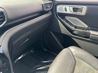 2023 Ford Explorer ST w/ Street Pack
