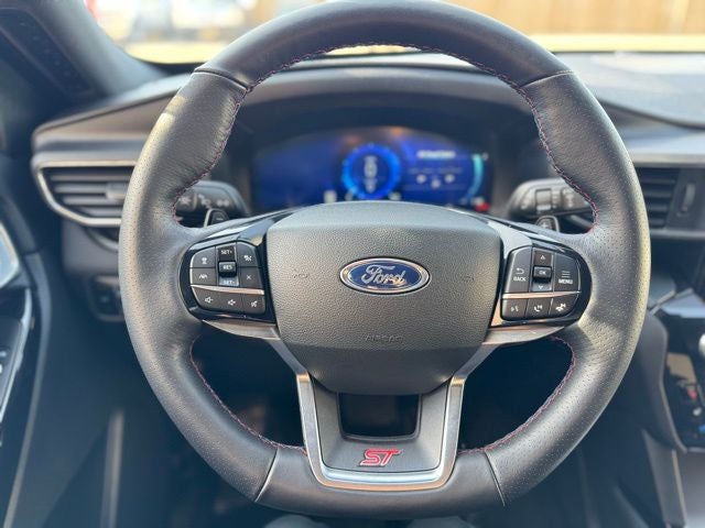 2023 Ford Explorer ST w/ Street Pack