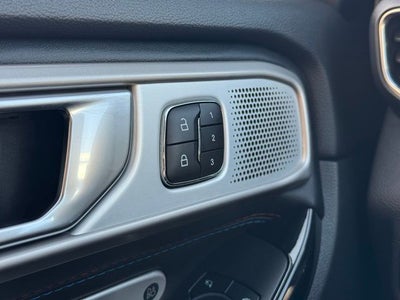 2023 Ford Explorer ST w/ Street Pack