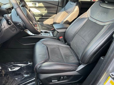 2023 Ford Explorer ST w/ Street Pack