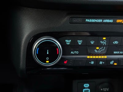 2022 Ford Escape SE Hybrid w/ Heated Steering Wheel + Power Liftgate