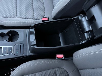 2022 Ford Escape SE Hybrid w/ Heated Steering Wheel + Power Liftgate