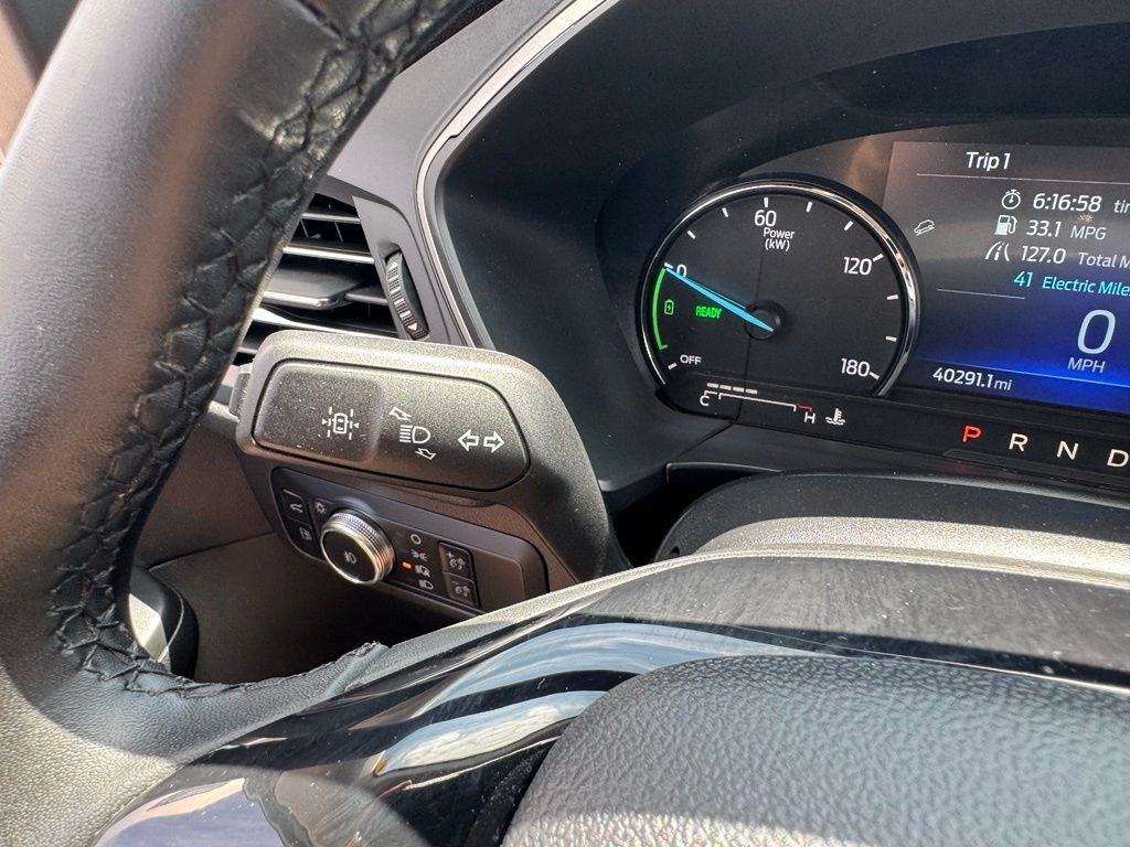 2022 Ford Escape Hybrid SEL