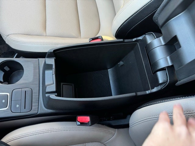 2022 Ford Escape SEL w/ Panoramic Moonroof + Trailer Tow Package