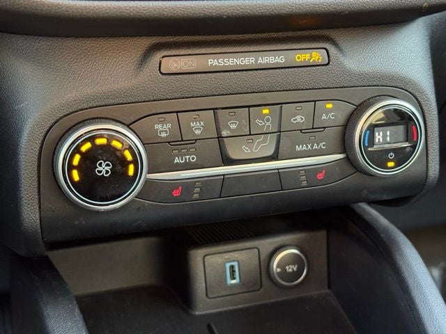 2020 Ford Escape SE w/ Panoramic Moonroof