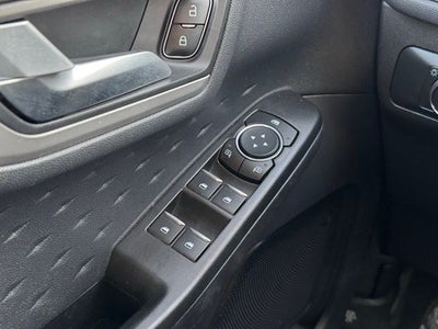 2020 Ford Escape SE w/ Panoramic Moonroof