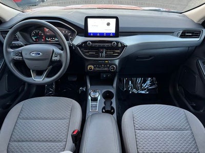 2020 Ford Escape SE w/ Panoramic Moonroof