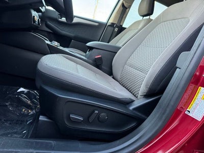 2020 Ford Escape SE w/ Panoramic Moonroof