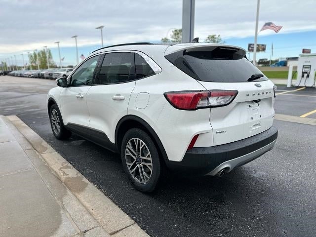 2020 Ford Escape SEL w/ Panoramic Moonroof + Adaptive Cruise