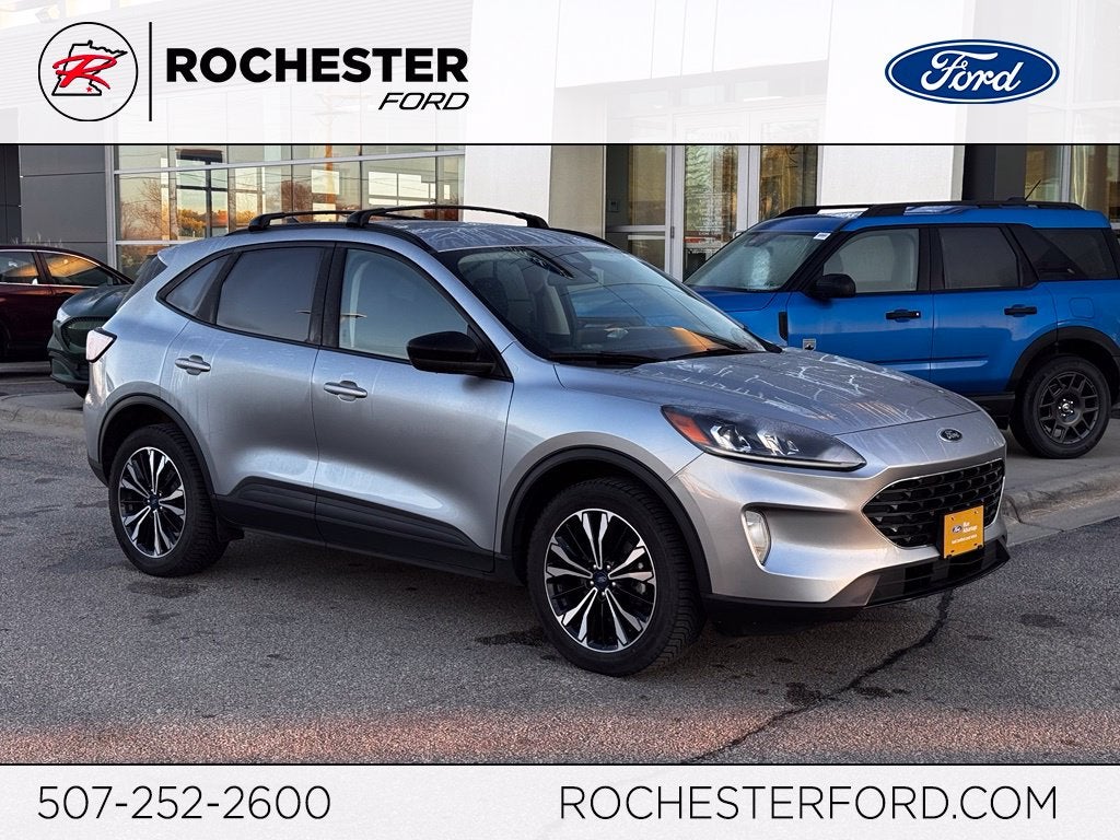 2022 Ford Escape SEL w/Adaptive Cruise + Tow Pkg