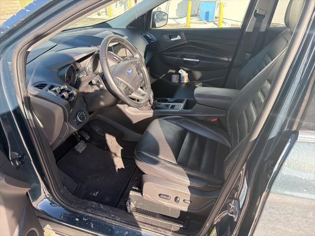 2019 Ford Escape Titanium w/ Heated Steering Wheel + Tow Package