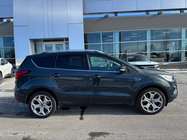 2019 Ford Escape Titanium w/ Heated Steering Wheel + Tow Package