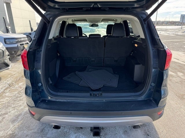 2019 Ford Escape Titanium w/ Heated Steering Wheel + Tow Package