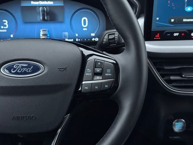 2025 Ford Escape Platinum w/ Adaptive Cruise + Heated Steering Wheel