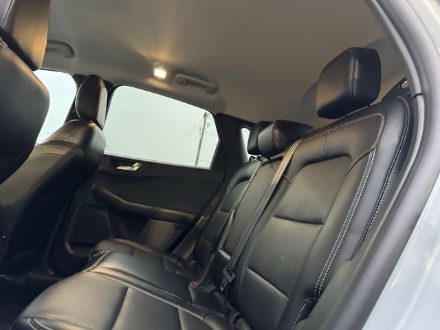 2025 Ford Escape Platinum w/ Adaptive Cruise + Heated Steering Wheel