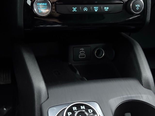 2025 Ford Escape Platinum w/ Adaptive Cruise + Heated Steering Wheel