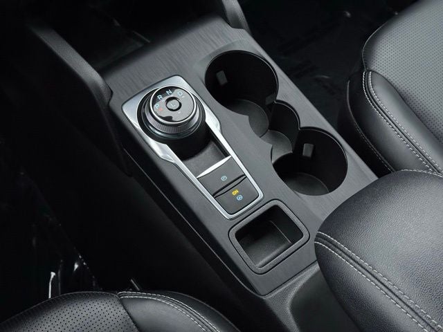 2025 Ford Escape Platinum w/ Adaptive Cruise + Heated Steering Wheel