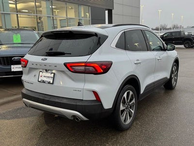 2025 Ford Escape Platinum w/ Adaptive Cruise + Heated Steering Wheel
