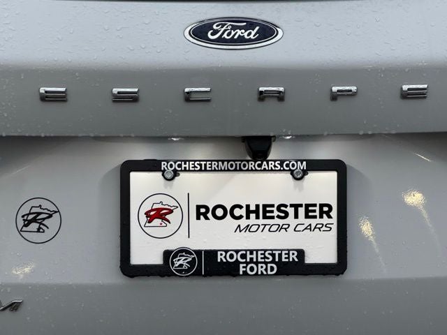 2025 Ford Escape Platinum w/ Adaptive Cruise + Heated Steering Wheel