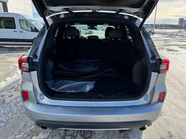 2023 Ford Escape ST-Line w/ Heated Steering Wheel + Adaptive Cruise