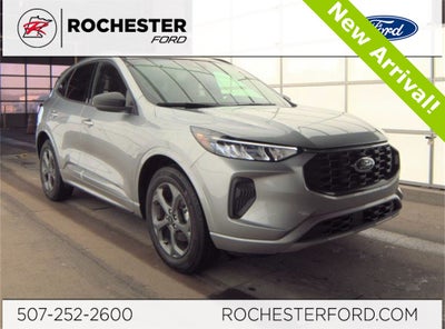 2023 Ford Escape ST-Line w/ Panoramic Moonroof + Adaptive Cruise