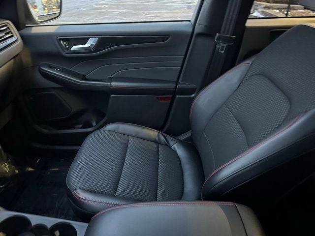 2023 Ford Escape ST-Line w/ Panoramic Moonroof + Adaptive Cruise