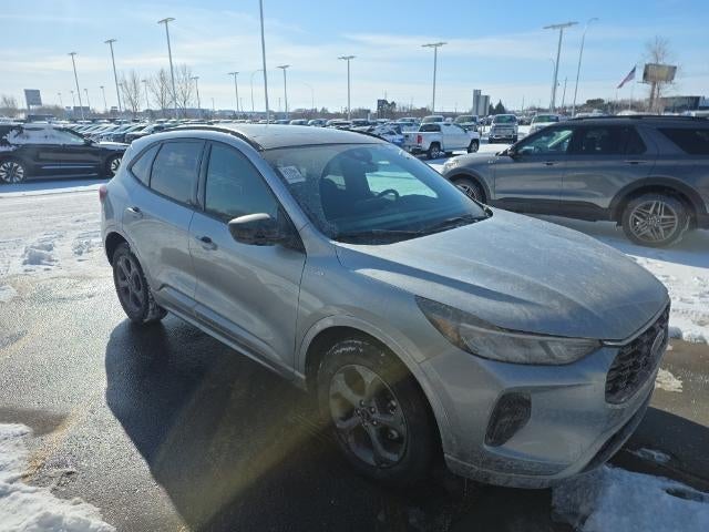 2023 Ford Escape ST-Line w/ Panoramic Moonroof + Adaptive Cruise