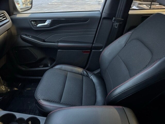 2023 Ford Escape ST-Line w/ Panoramic Moonroof + Adaptive Cruise