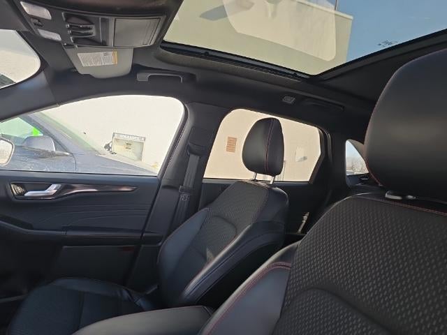 2023 Ford Escape ST-Line w/ Panoramic Moonroof + Adaptive Cruise