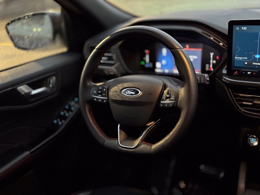 2024 Ford Escape ST-Line w/Heated Steering Wheel + Adaptive Cruise
