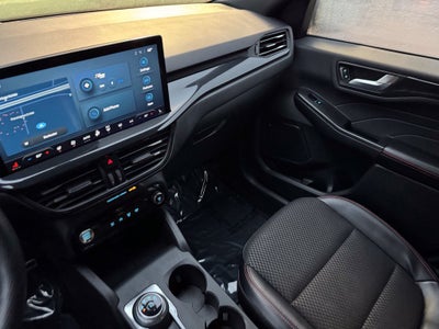 2024 Ford Escape ST-Line w/Heated Steering Wheel + Adaptive Cruise