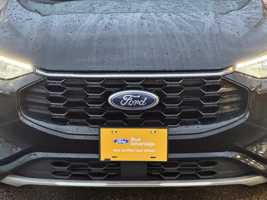 2024 Ford Escape ST-Line w/Heated Steering Wheel + Adaptive Cruise
