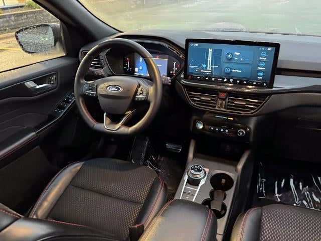 2024 Ford Escape ST-Line w/Heated Steering Wheel + Adaptive Cruise
