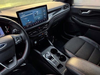 2024 Ford Escape ST-Line w/Heated Steering Wheel + Adaptive Cruise