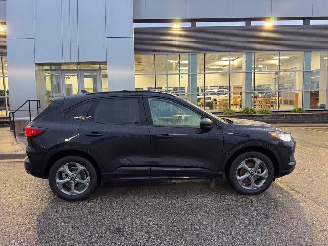2024 Ford Escape ST-Line w/Heated Steering Wheel + Adaptive Cruise
