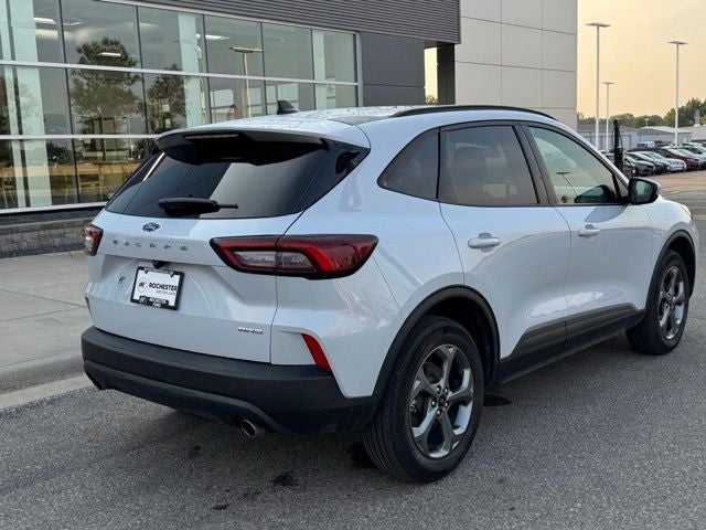 2025 Ford Escape ST-Line Select