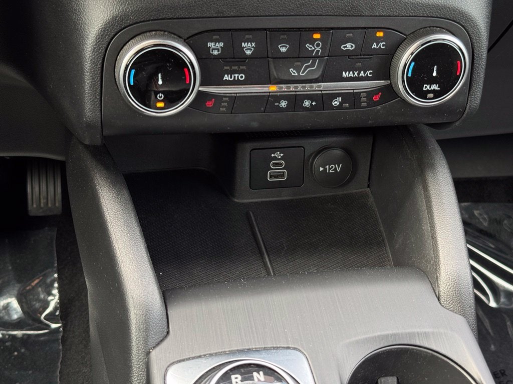 2025 Ford Escape ST-Line Select